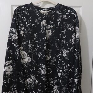 McQ x Alexander McQueen Floral Sweater—Size XL 🌸